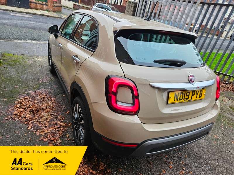 A 2019 FIAT 500X 1.0 FIREFLY CITY CROSS A 2019 FIAT 500X 1.0 FIREFLY CITY CROSS