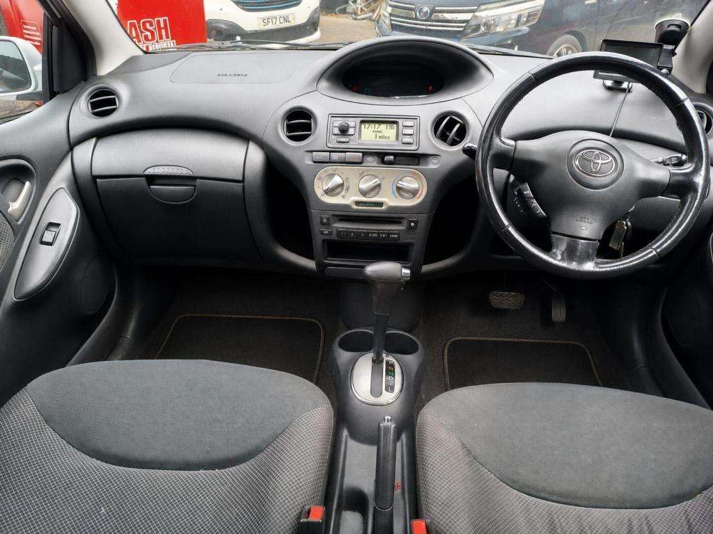 2003 TOYOTA YARIS 2003 TOYOTA YARIS