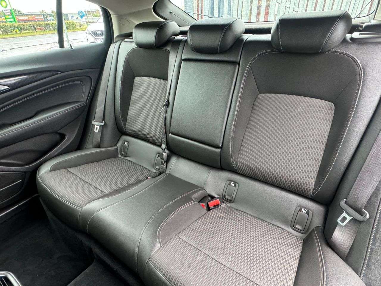 2017 VAUXHALL INSIGNIA 2017 VAUXHALL INSIGNIA