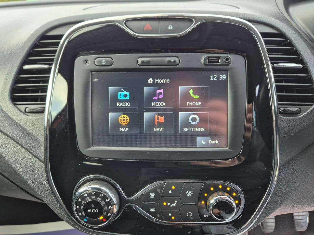 2017 RENAULT CAPTUR 2017 RENAULT CAPTUR