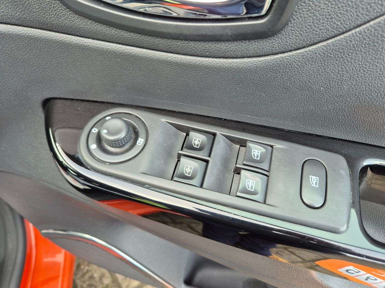 2017 RENAULT CAPTUR 2017 RENAULT CAPTUR