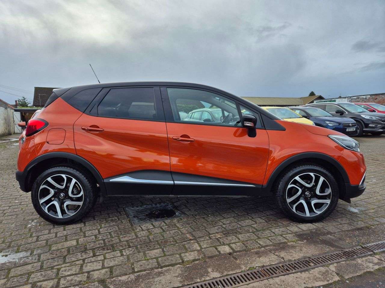 2017 RENAULT CAPTUR 2017 RENAULT CAPTUR