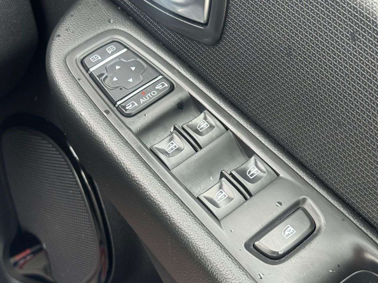 2017 RENAULT CLIO 2017 RENAULT CLIO