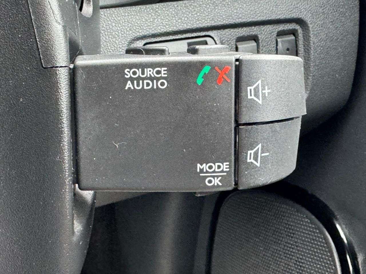 2017 RENAULT CLIO 2017 RENAULT CLIO