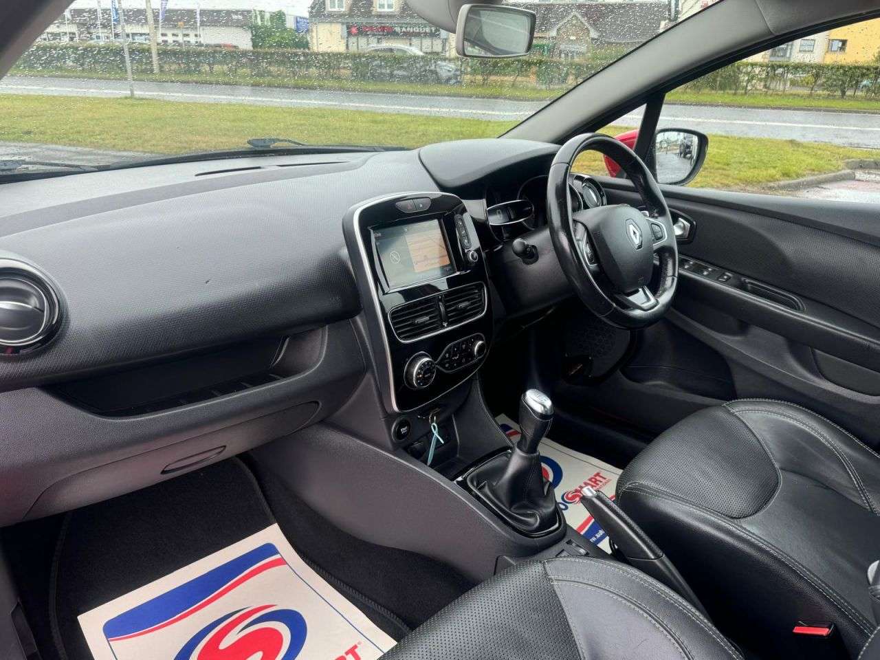 2017 RENAULT CLIO 2017 RENAULT CLIO