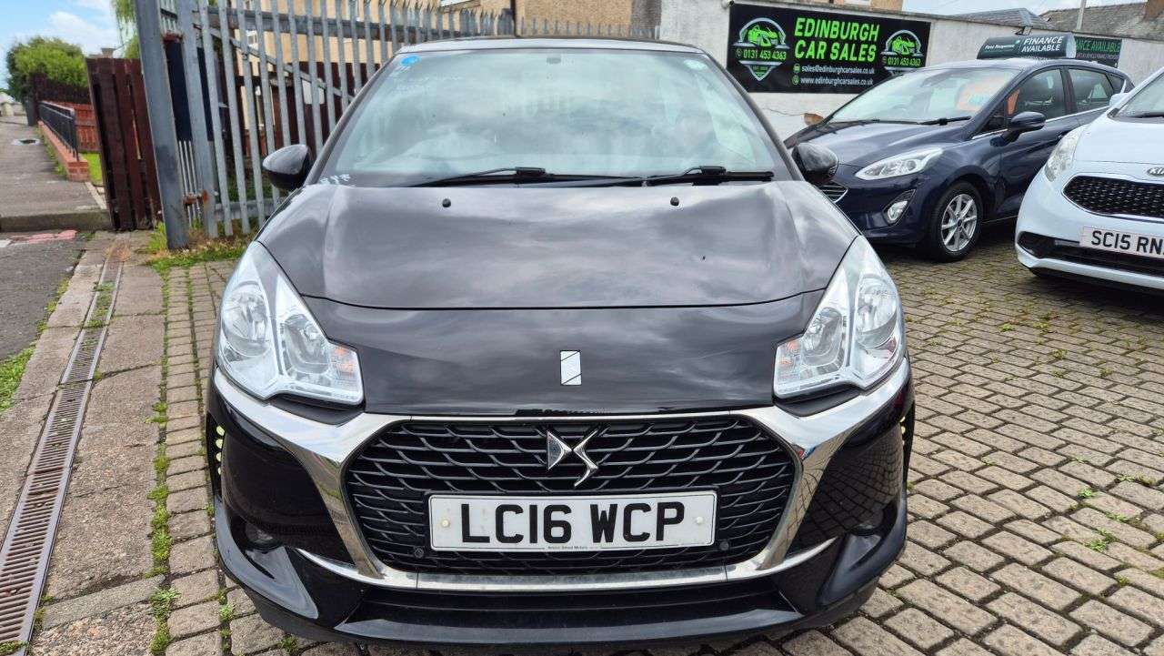 A 2016 DS AUTOMOBILES DS 3 1.6 BlueHDi Elegance Hatchback 3dr Diesel Manual Euro 6 (s/s) (100 ps) A 2016 DS AUTOMOBILES DS 3 1.6 BlueHDi Elegance Hatchback 3dr Diesel Manual Euro 6 (s/s) (100 ps)