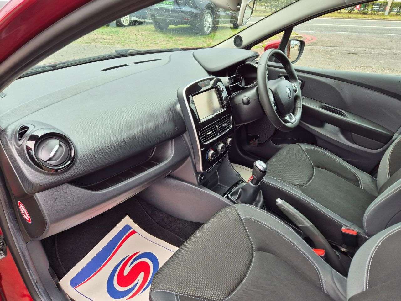 2017 RENAULT CLIO 2017 RENAULT CLIO