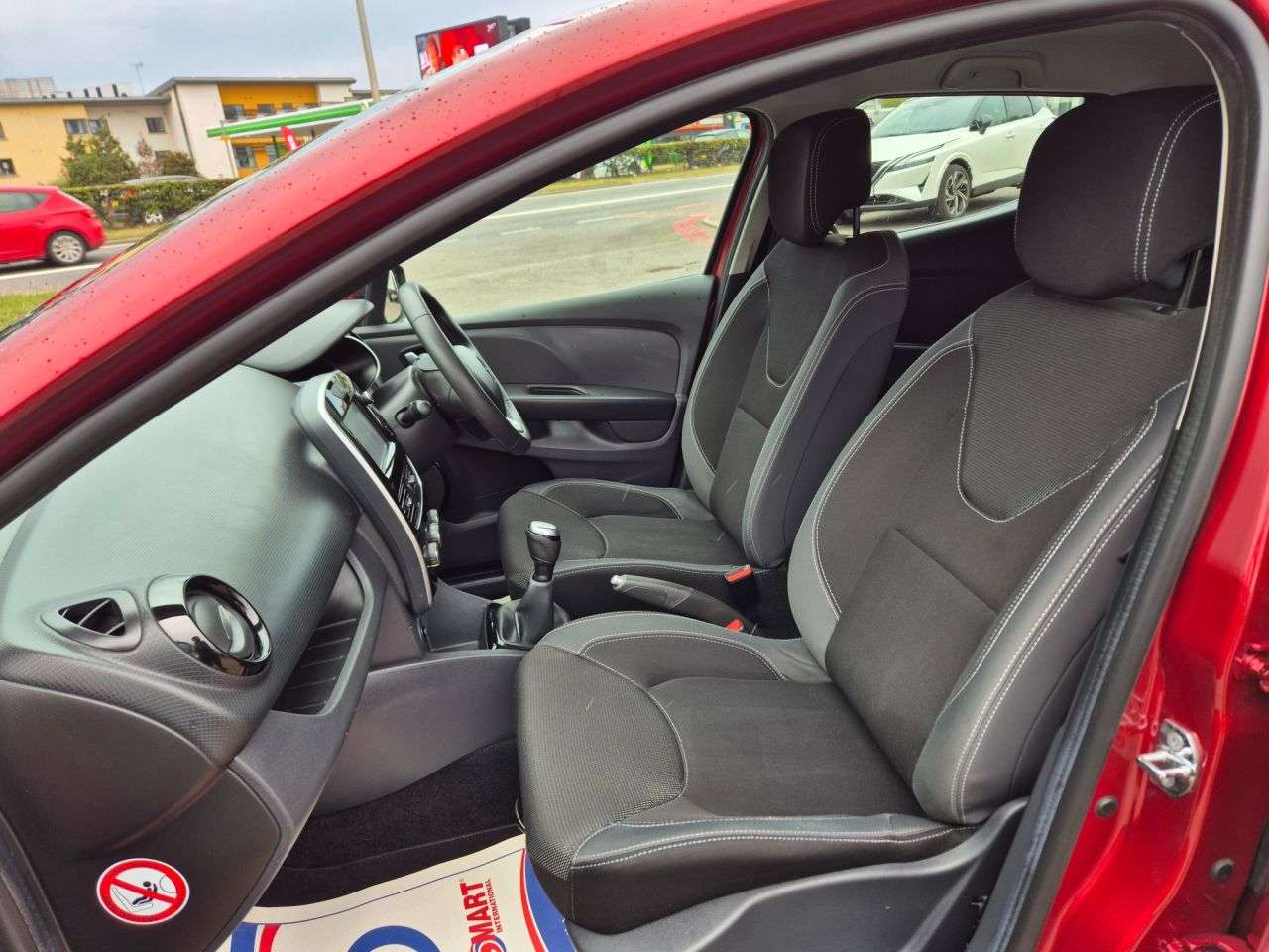 2017 RENAULT CLIO 2017 RENAULT CLIO