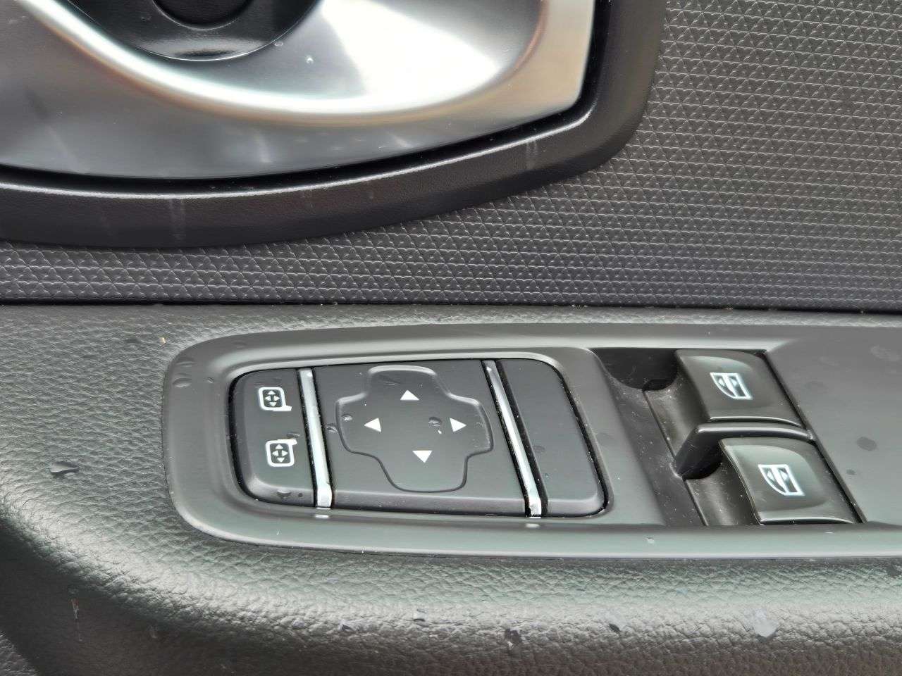 2017 RENAULT CLIO 2017 RENAULT CLIO