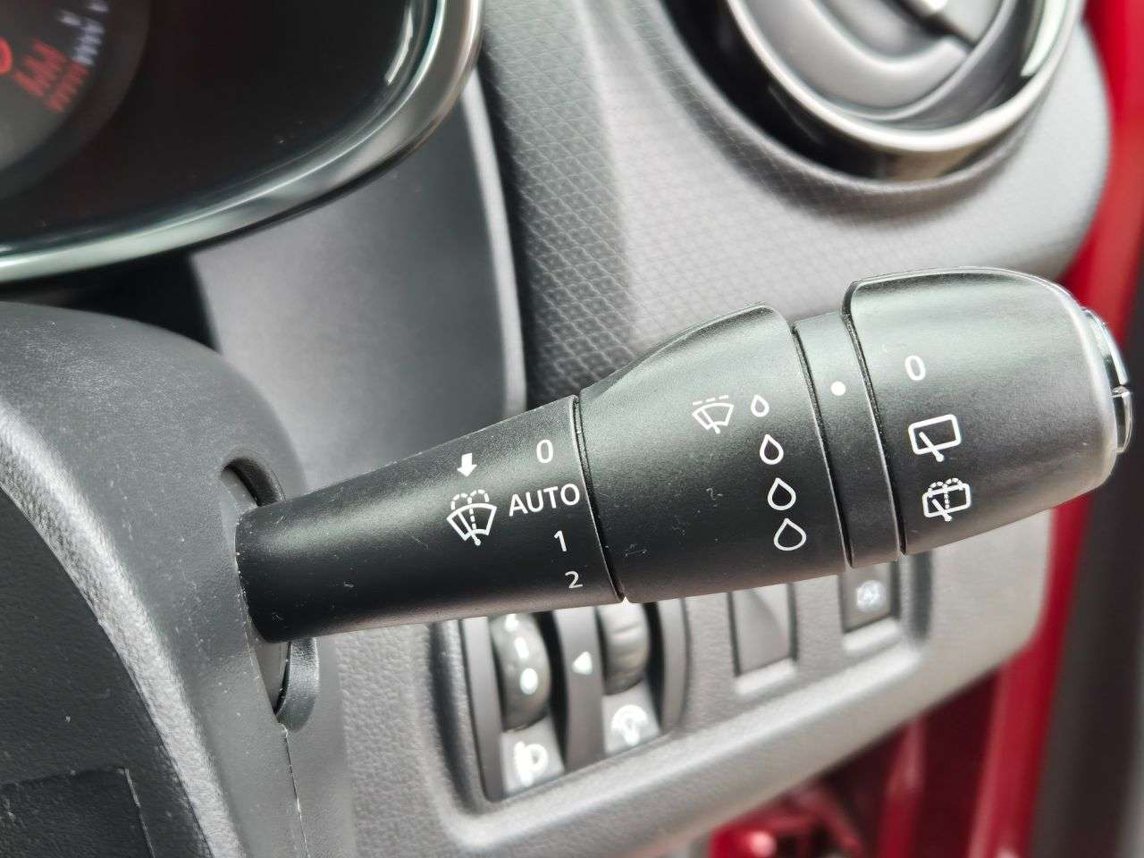 2017 RENAULT CLIO 2017 RENAULT CLIO