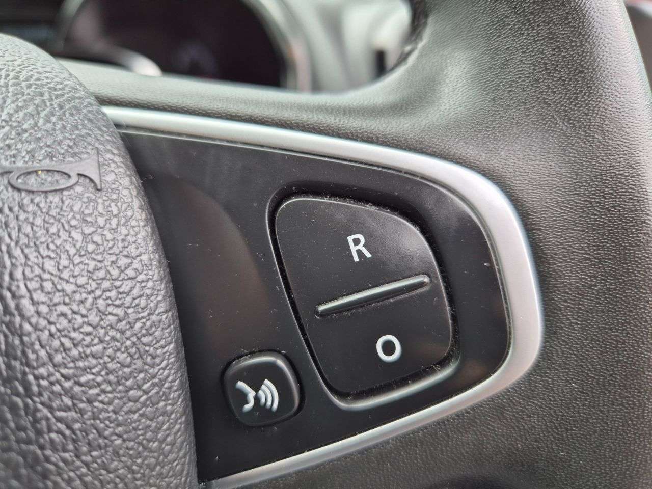 2017 RENAULT CLIO 2017 RENAULT CLIO