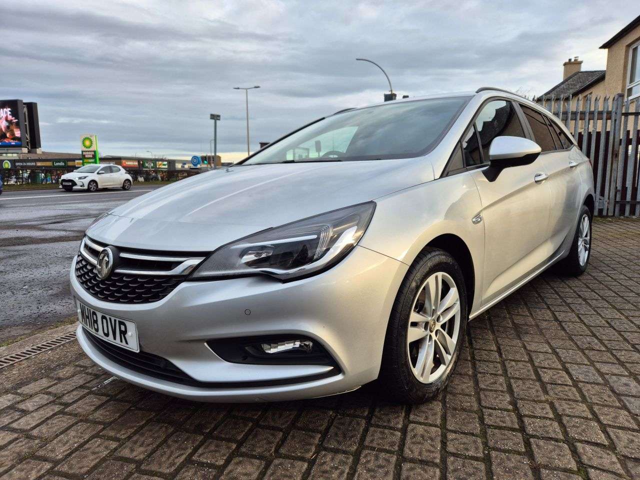A 2018 VAUXHALL ASTRA 1.6 CDTi ecoTEC BlueInjection Tech Line Nav Sports Tourer 5dr Diesel Manual A 2018 VAUXHALL ASTRA 1.6 CDTi ecoTEC BlueInjection Tech Line Nav Sports Tourer 5dr Diesel Manual