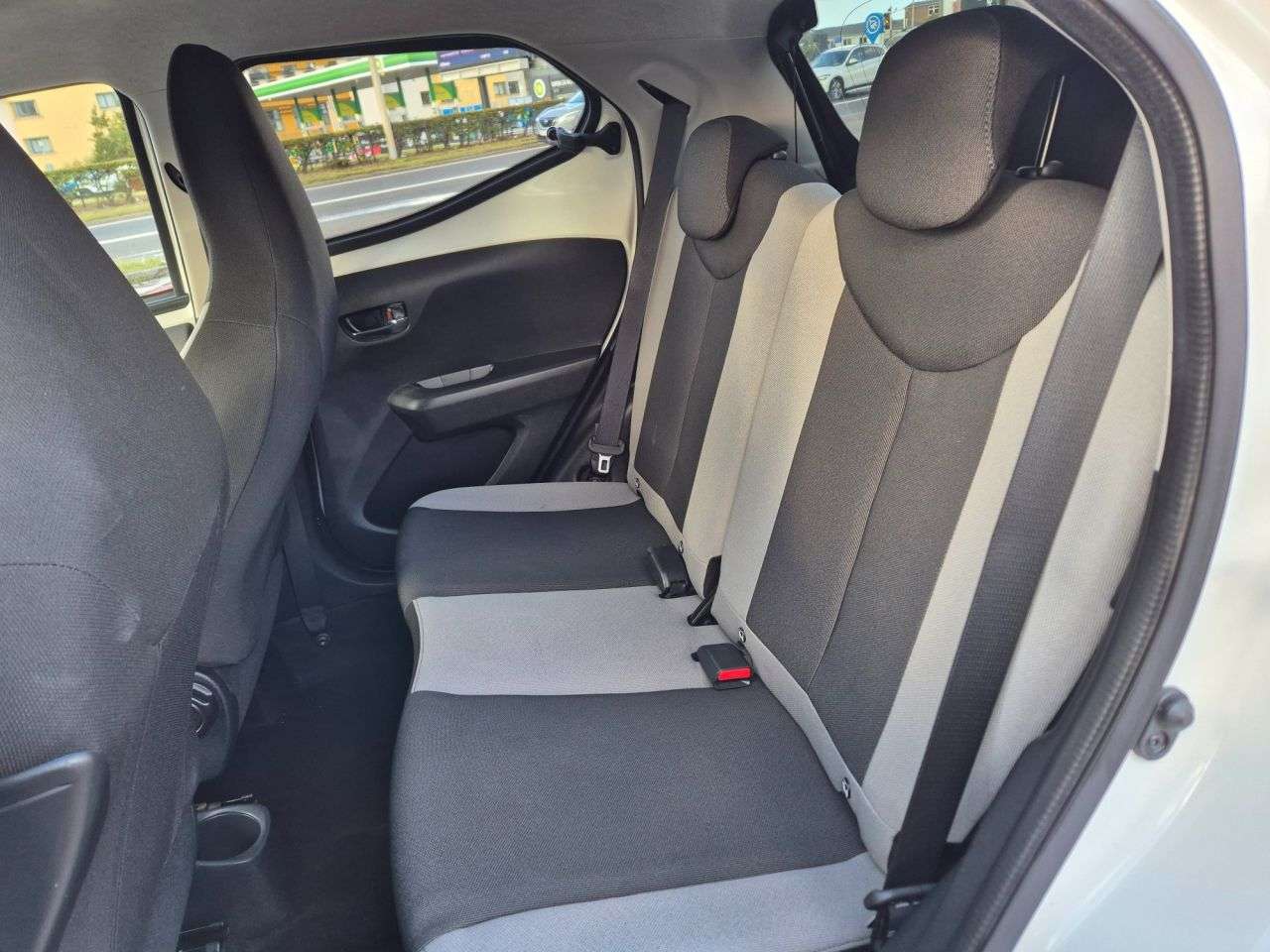 2017 TOYOTA AYGO 2017 TOYOTA AYGO