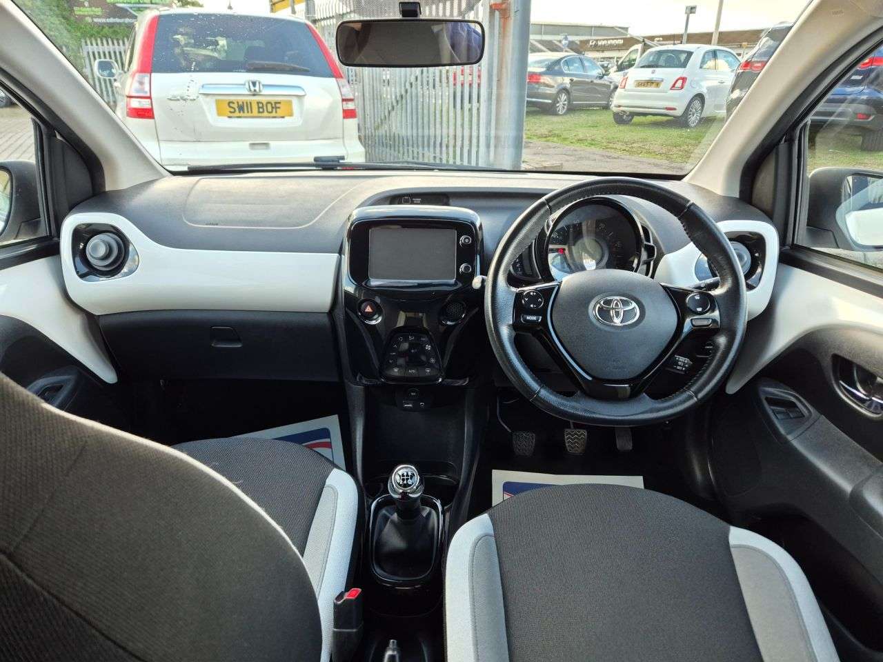 2017 TOYOTA AYGO 2017 TOYOTA AYGO