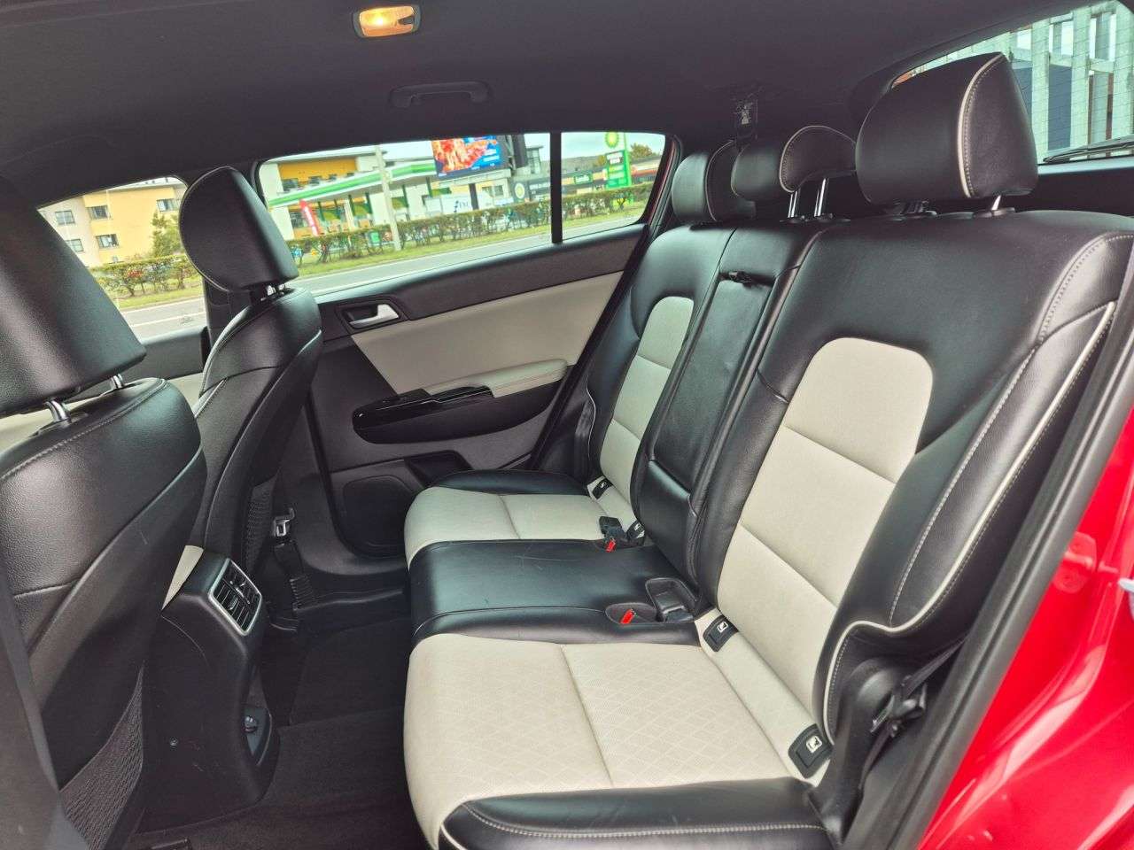 2018 KIA SPORTAGE 2018 KIA SPORTAGE