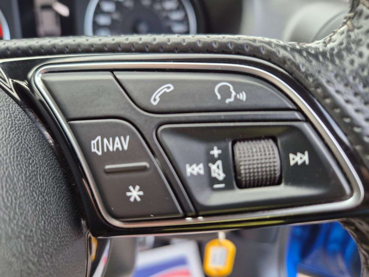 2017 AUDI Q2 2017 AUDI Q2