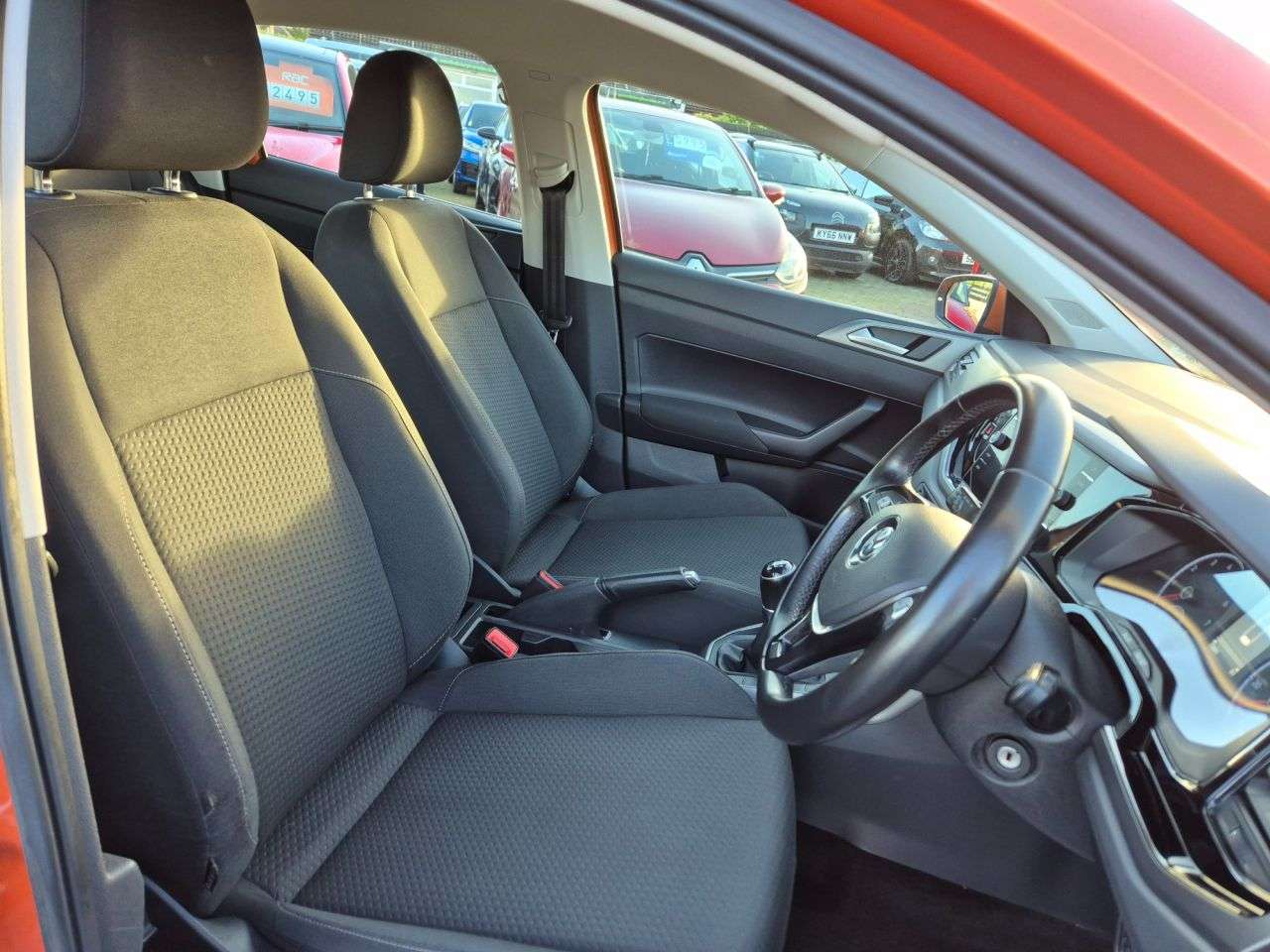 2019 VOLKSWAGEN POLO 2019 VOLKSWAGEN POLO