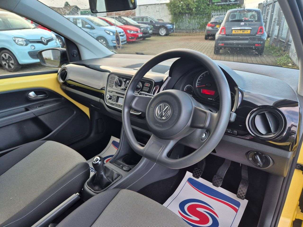 2016 VOLKSWAGEN UP! 2016 VOLKSWAGEN UP!