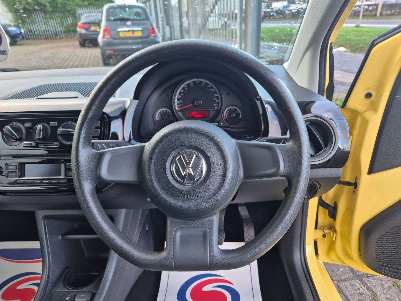 2016 VOLKSWAGEN UP! 2016 VOLKSWAGEN UP!