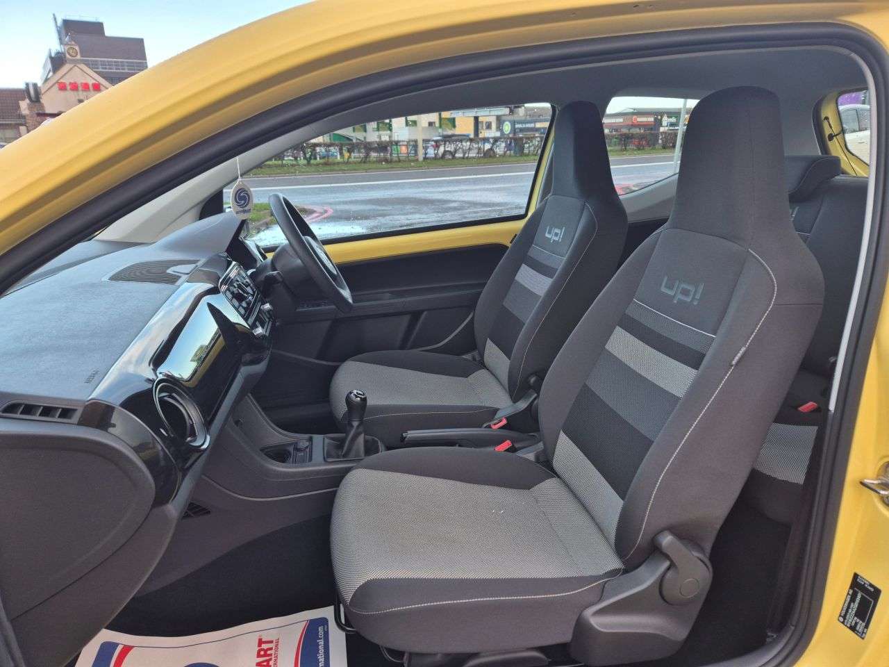 2016 VOLKSWAGEN UP! 2016 VOLKSWAGEN UP!