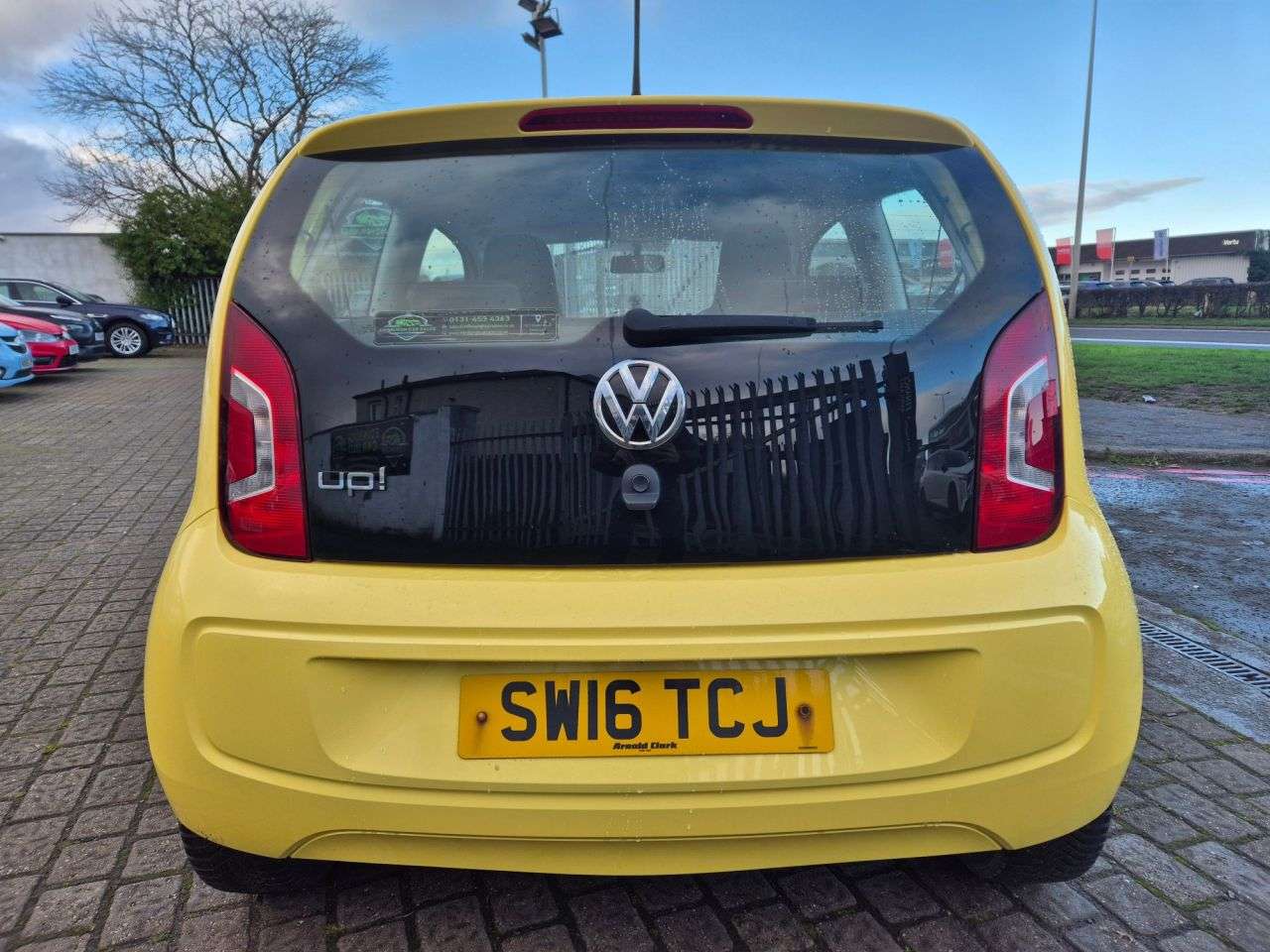 2016 VOLKSWAGEN UP! 2016 VOLKSWAGEN UP!