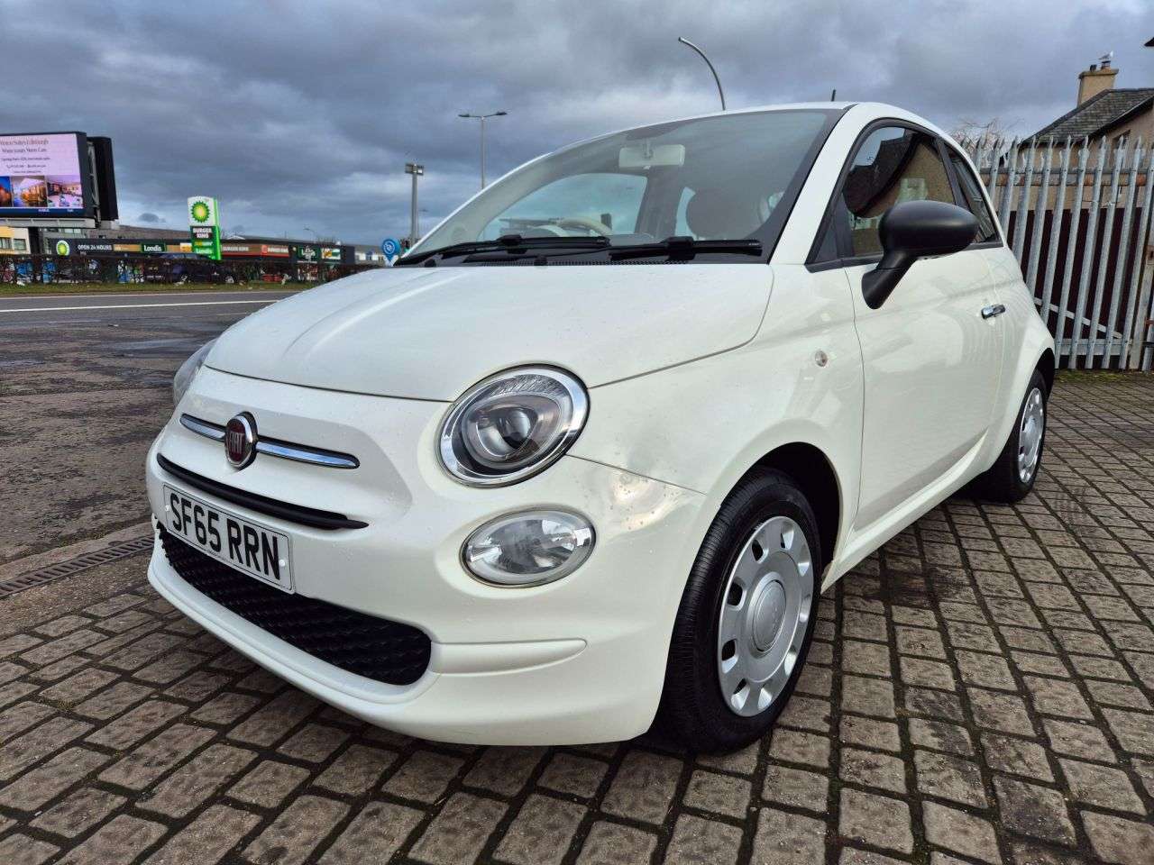A 2016 FIAT 500 1.2 Pop Hatchback 3dr Petrol Manual Euro 6 (s/s) (69 bhp) A 2016 FIAT 500 1.2 Pop Hatchback 3dr Petrol Manual Euro 6 (s/s) (69 bhp)