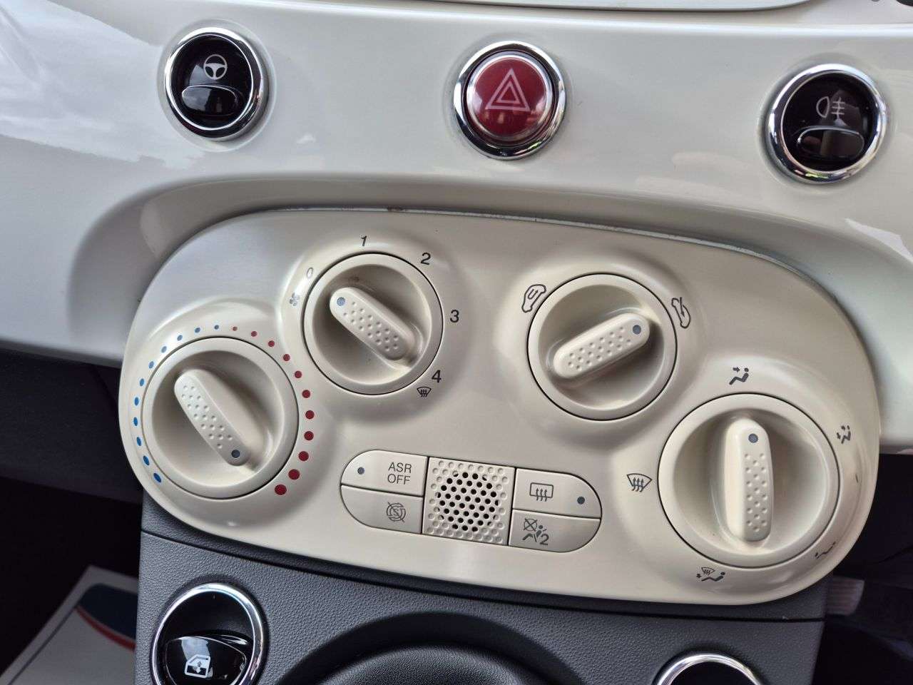 2016 FIAT 500 2016 FIAT 500