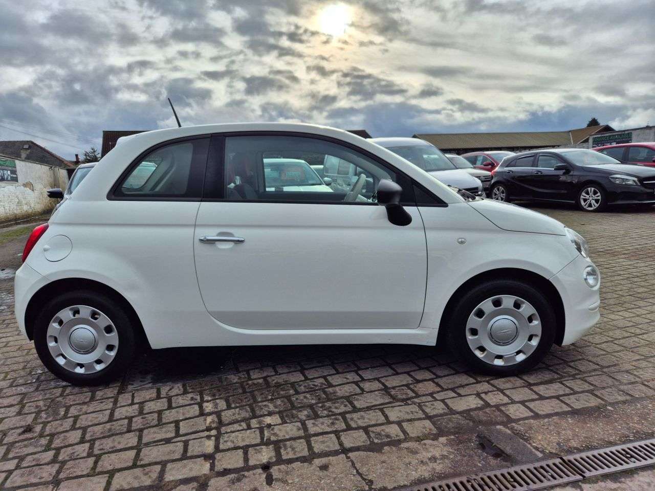 2016 FIAT 500 2016 FIAT 500
