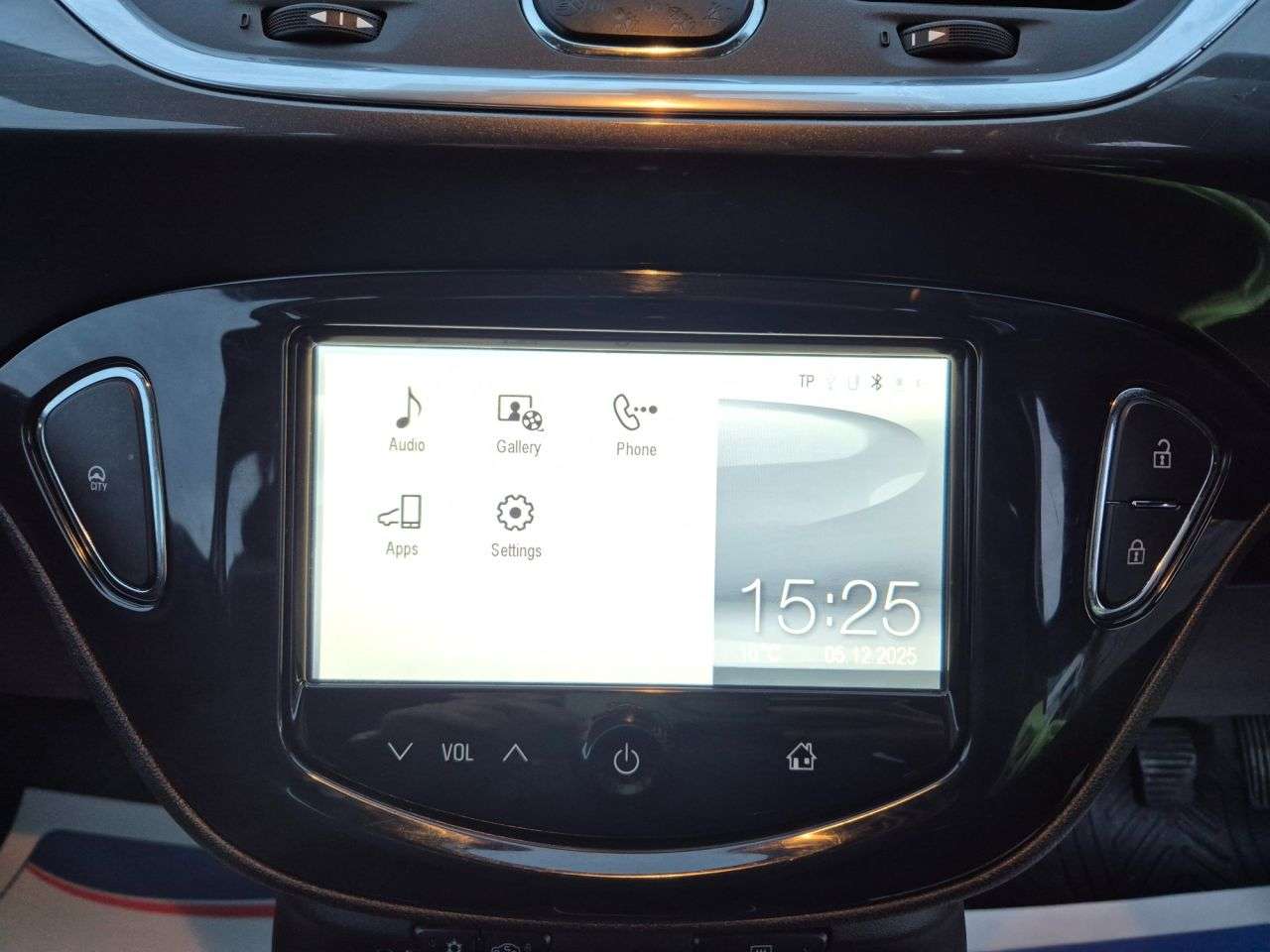 2015 VAUXHALL CORSA 2015 VAUXHALL CORSA