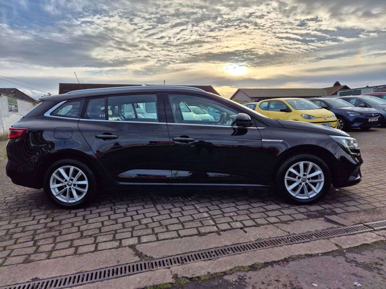 2017 RENAULT MEGANE 2017 RENAULT MEGANE