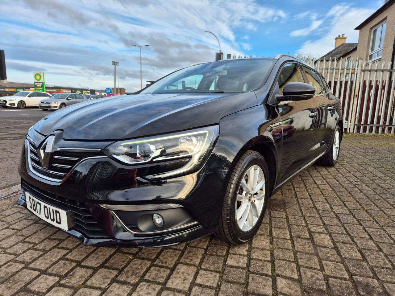 2017 RENAULT MEGANE 2017 RENAULT MEGANE