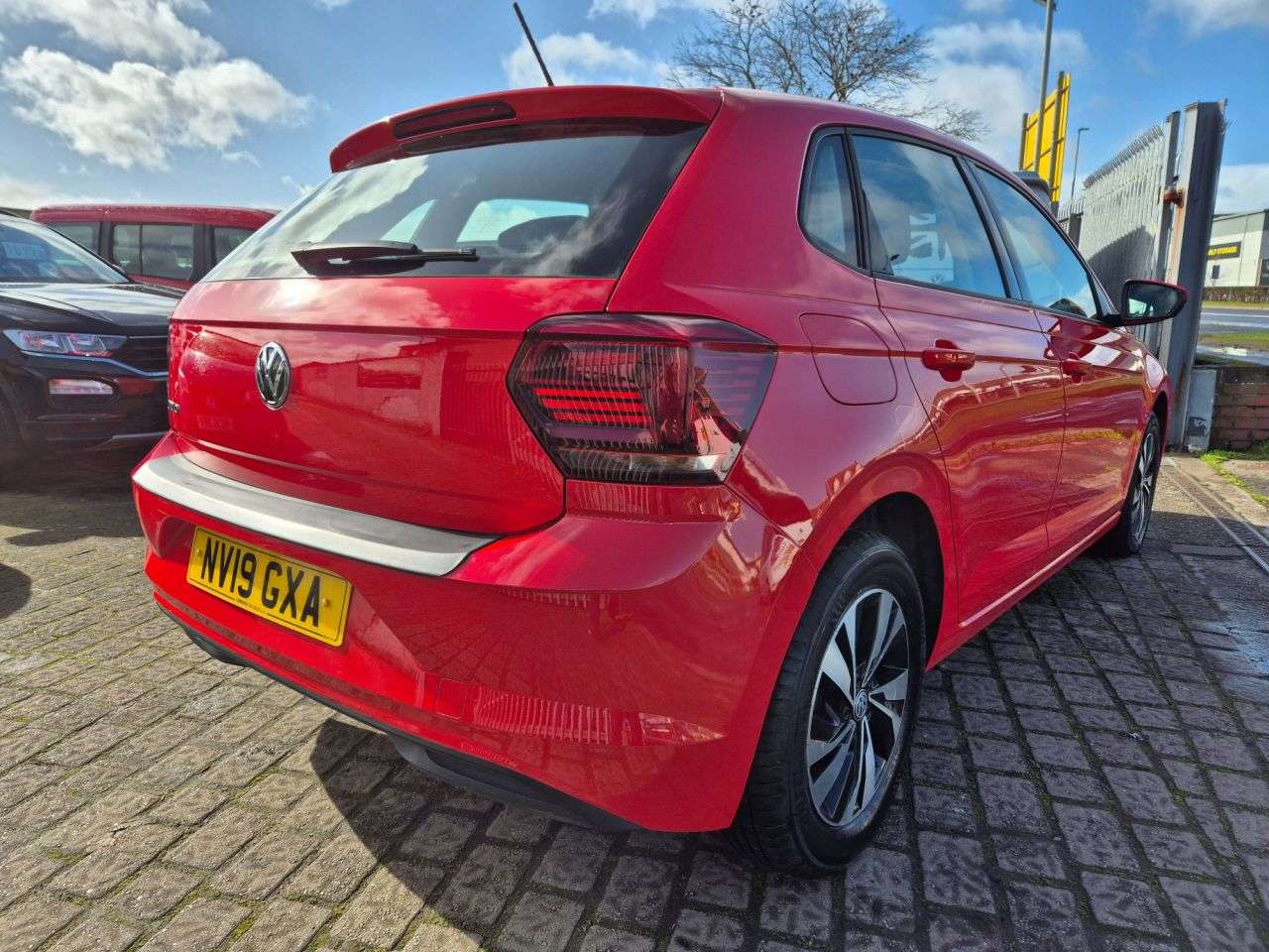 2019 VOLKSWAGEN POLO 2019 VOLKSWAGEN POLO