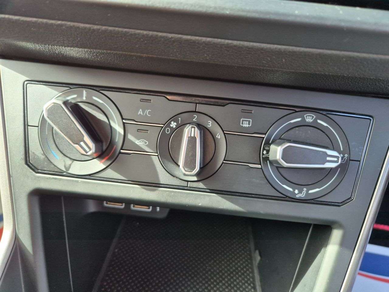 2019 VOLKSWAGEN POLO 2019 VOLKSWAGEN POLO