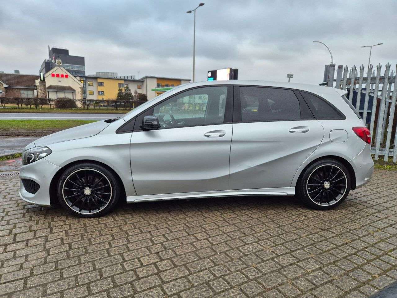2017 MERCEDES-BENZ B-CLASS 2017 MERCEDES-BENZ B-CLASS