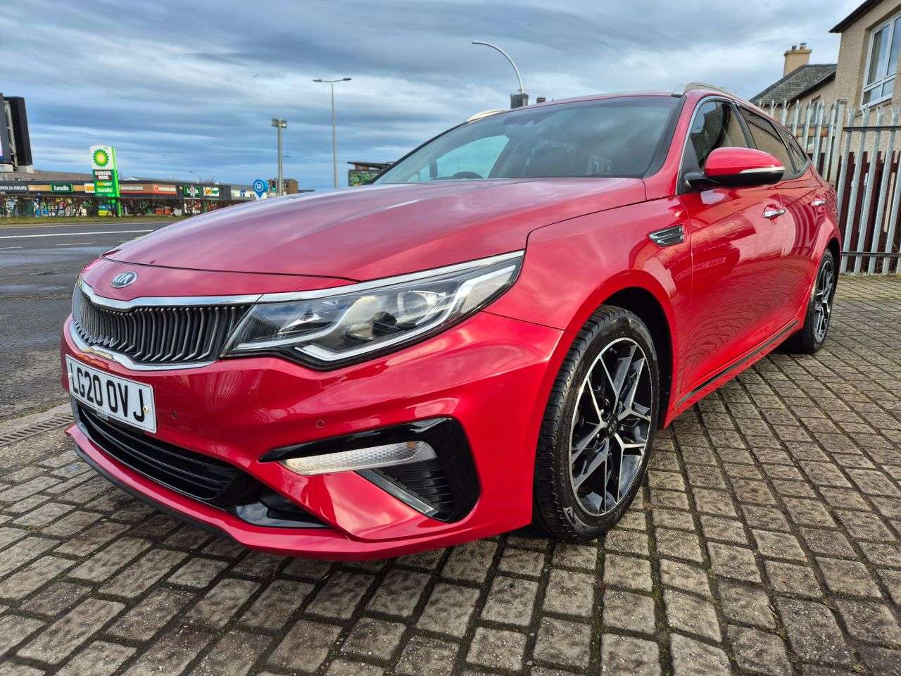A 2020 KIA OPTIMA 1.6 CRDi 3 Sportswagon 5dr Diesel Manual Euro 6 (s/s) (134 bhp) A 2020 KIA OPTIMA 1.6 CRDi 3 Sportswagon 5dr Diesel Manual Euro 6 (s/s) (134 bhp)