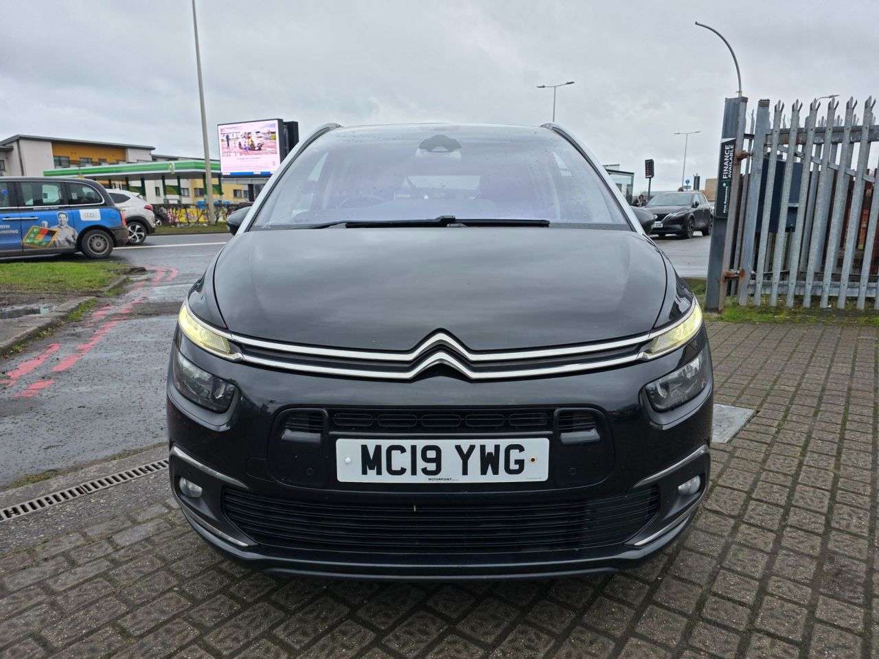 A 2019 CITROEN GRAND C4 SPACETOURER 1.5 BlueHDi Flair MPV 5dr Diesel Manual Euro 6 (s/s) (130 ps) A 2019 CITROEN GRAND C4 SPACETOURER 1.5 BlueHDi Flair MPV 5dr Diesel Manual Euro 6 (s/s) (130 ps)