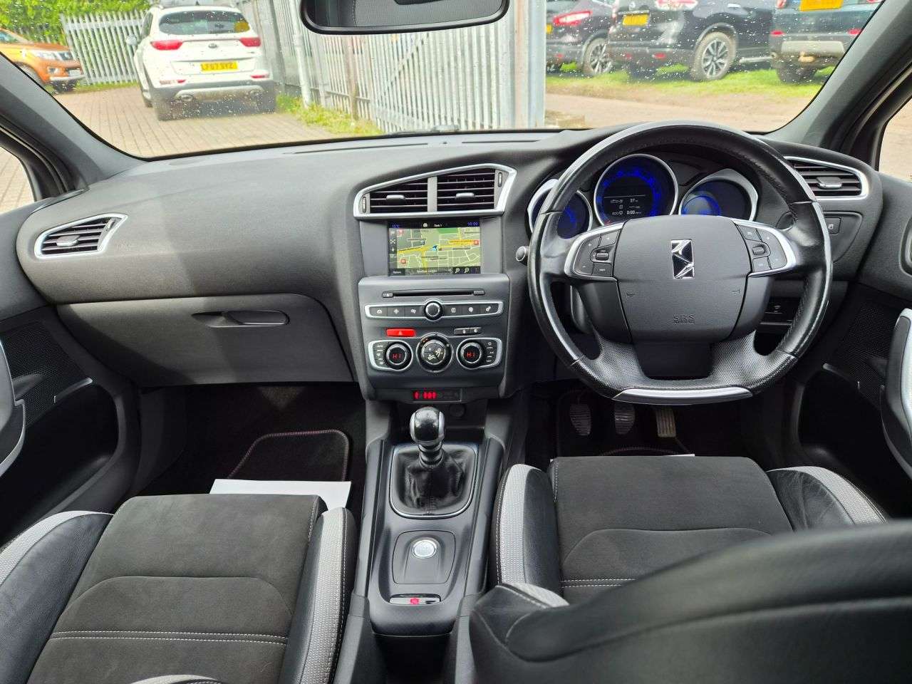 2015 DS AUTOMOBILES DS 4 2015 DS AUTOMOBILES DS 4