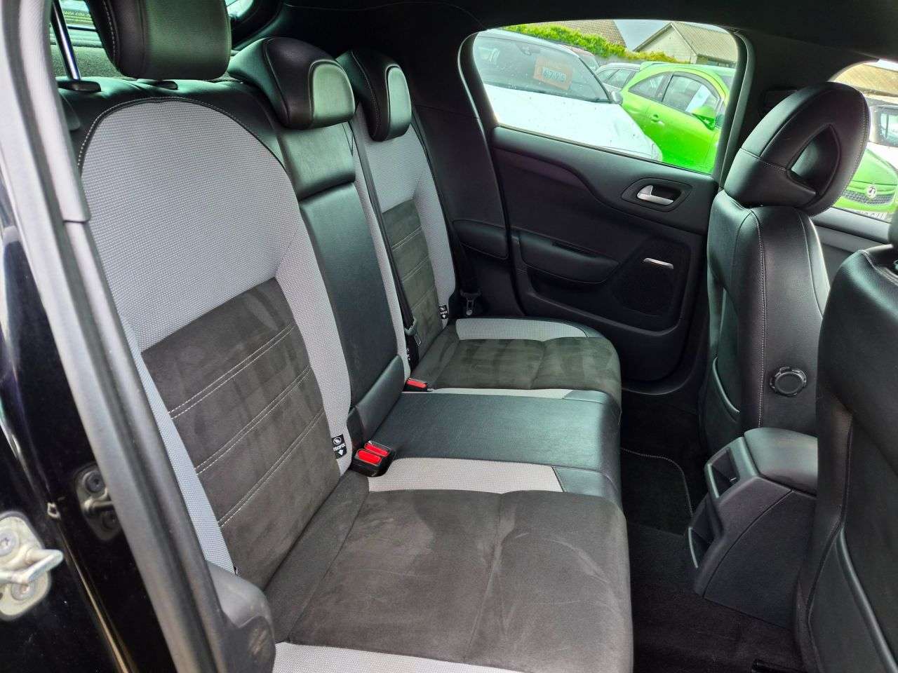 2015 DS AUTOMOBILES DS 4 2015 DS AUTOMOBILES DS 4