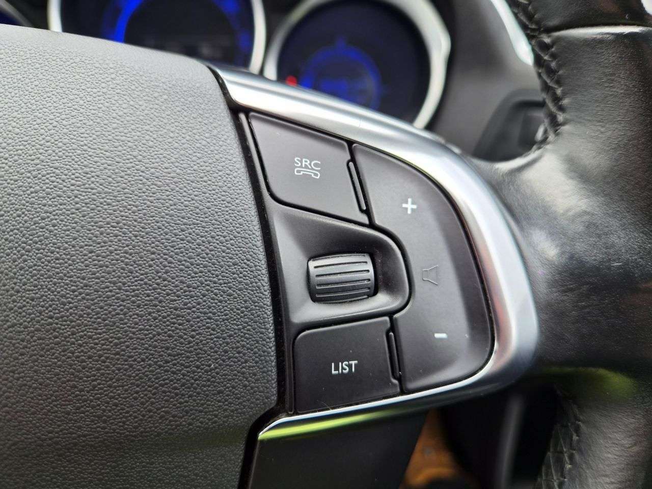2015 DS AUTOMOBILES DS 4 2015 DS AUTOMOBILES DS 4