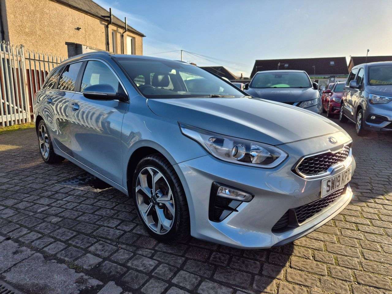 A 2019 KIA CEED 1.6 CRDi 3 Sportswagon 5dr Diesel Manual Euro 6 (s/s) (114 bhp) A 2019 KIA CEED 1.6 CRDi 3 Sportswagon 5dr Diesel Manual Euro 6 (s/s) (114 bhp)