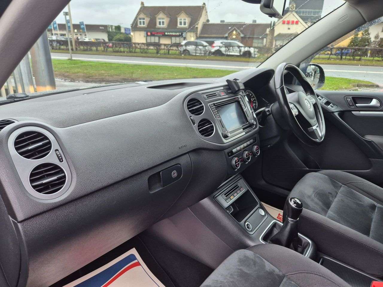 2015 VOLKSWAGEN TIGUAN 2015 VOLKSWAGEN TIGUAN