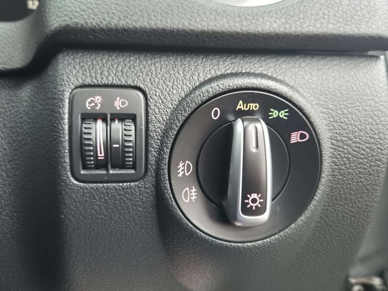 2015 VOLKSWAGEN TIGUAN 2015 VOLKSWAGEN TIGUAN