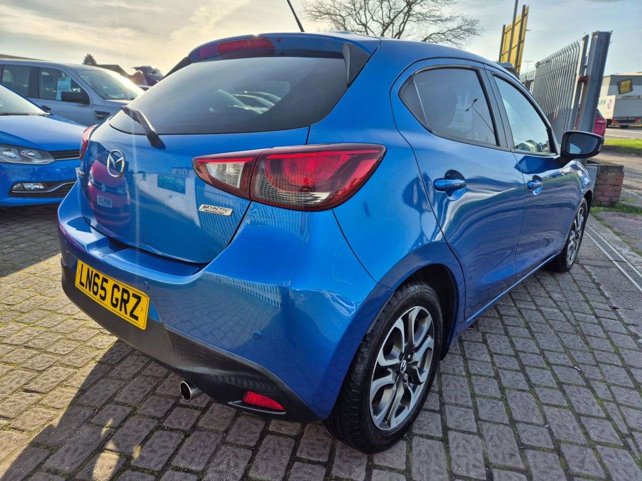 2015 MAZDA MAZDA2 2015 MAZDA MAZDA2