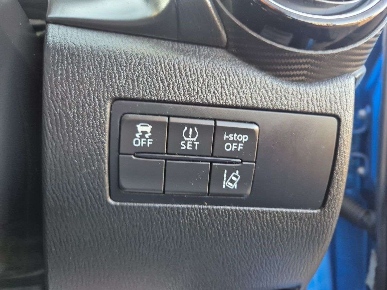 2015 MAZDA MAZDA2 2015 MAZDA MAZDA2