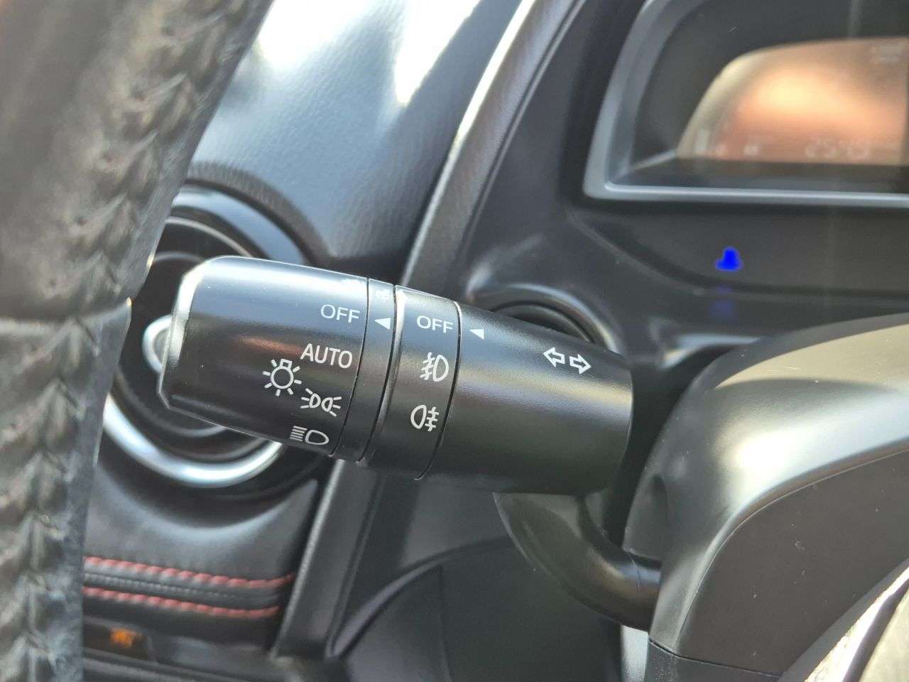 2015 MAZDA MAZDA2 2015 MAZDA MAZDA2