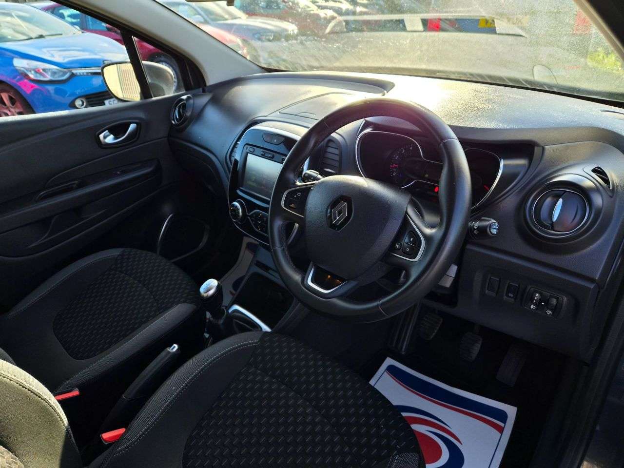2017 RENAULT CAPTUR 2017 RENAULT CAPTUR