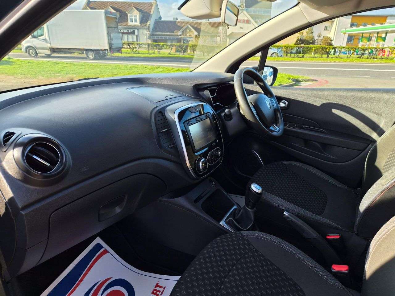2017 RENAULT CAPTUR 2017 RENAULT CAPTUR