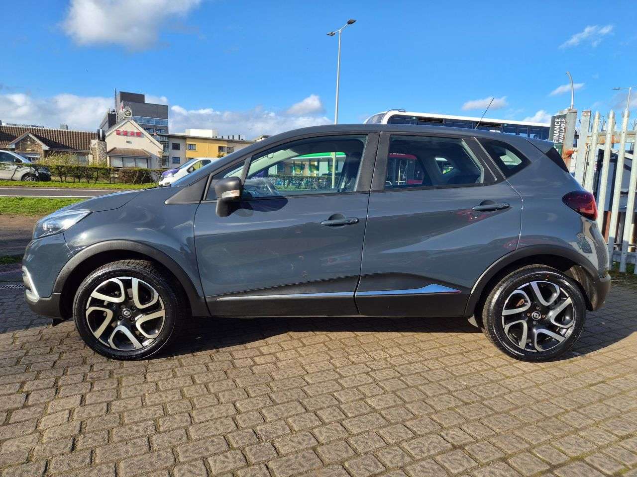 2017 RENAULT CAPTUR 2017 RENAULT CAPTUR