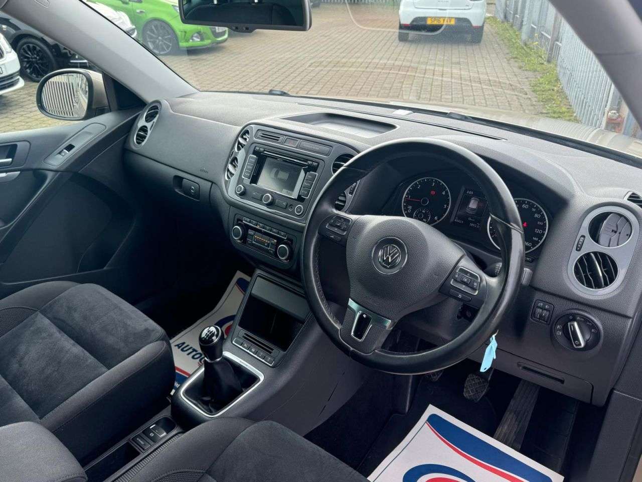 2015 VOLKSWAGEN TIGUAN 2015 VOLKSWAGEN TIGUAN