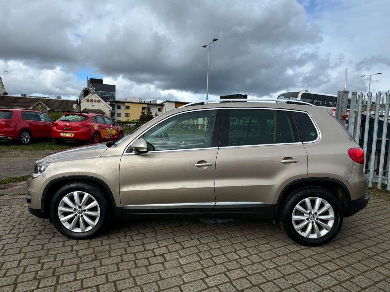 2015 VOLKSWAGEN TIGUAN 2015 VOLKSWAGEN TIGUAN